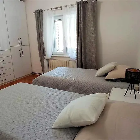 Mit Balkon By Interhome Apartmán