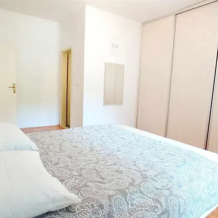 Apartmán Mit Balkon By Interhome