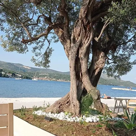 Mit Balkon By Interhome مارينا