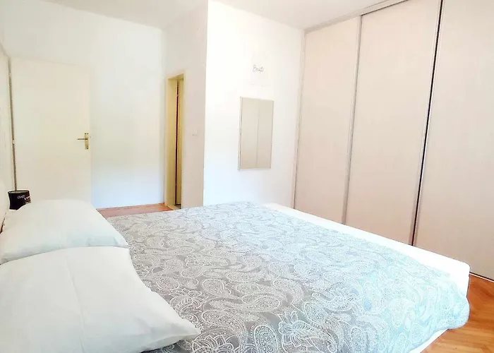 Apartmán Mit Balkon By Interhome