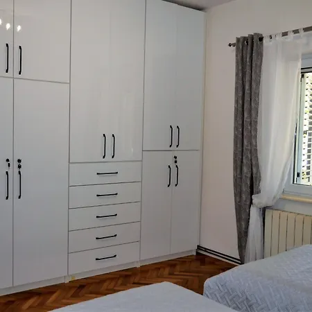 Mit Balkon By Interhome
