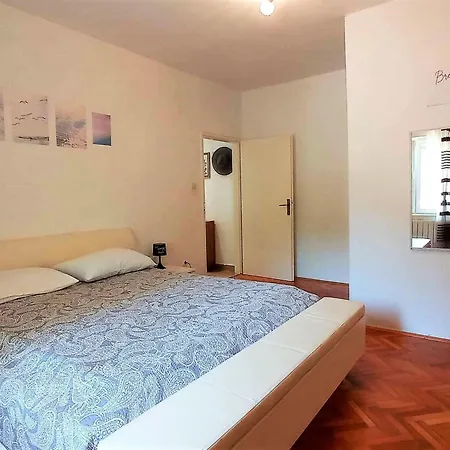 Apartment Mit Balkon By Interhome